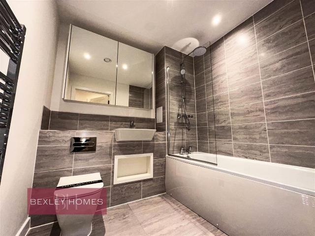Apartment for rent in Worcester Park Estate, Dartford