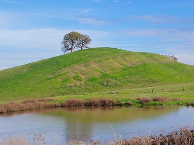 Land for sale in Solano, California