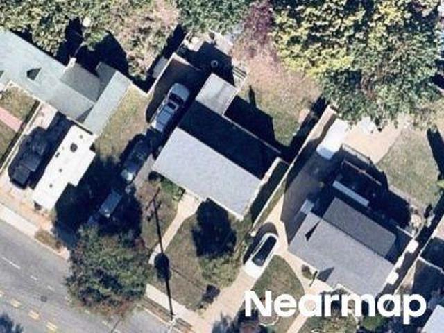House for sale in Teaneck