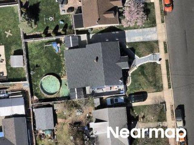 House for sale in Avenel, New Jersey