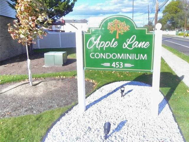 Condo for sale in Little Ferry, New Jersey