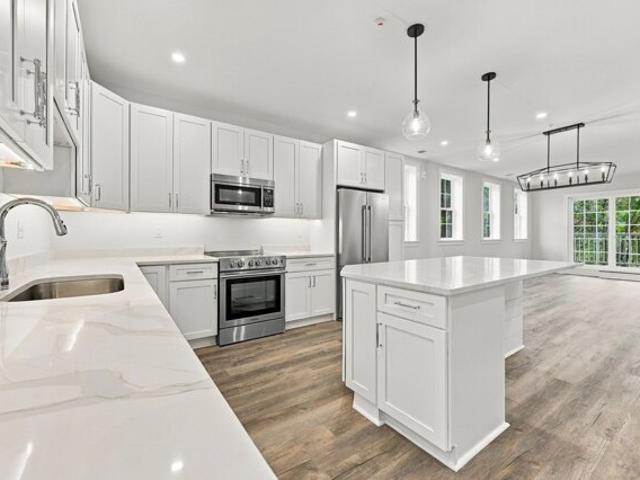 Condo for sale in Merrimac, Essex County