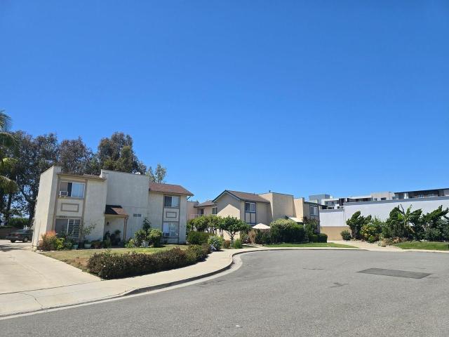 Apartment for rent in Huntington Beach, California