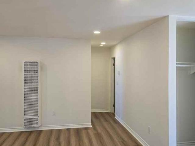 Apartment for rent in Huntington Beach, California