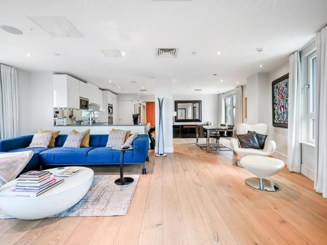 Apartment for rent in Clapham, Greater London