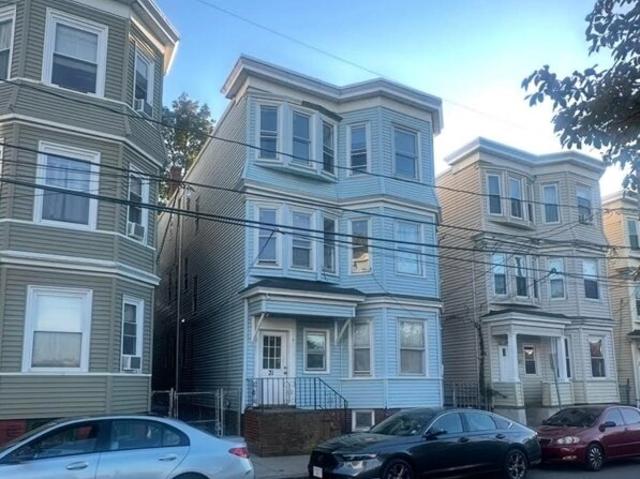 House for sale in Box District, Chelsea