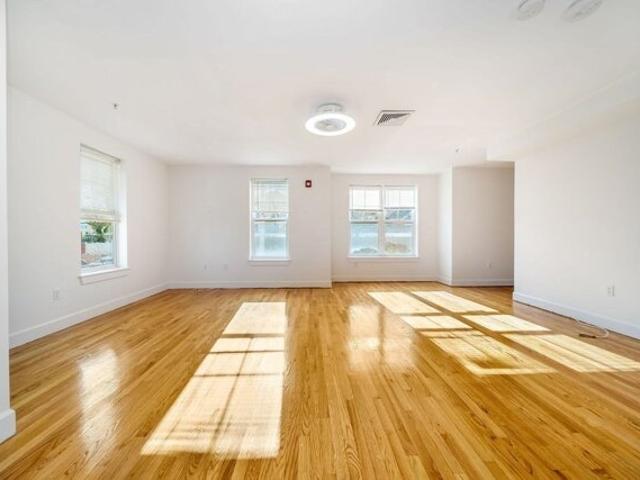 Condo for sale in Chelsea, Massachusetts