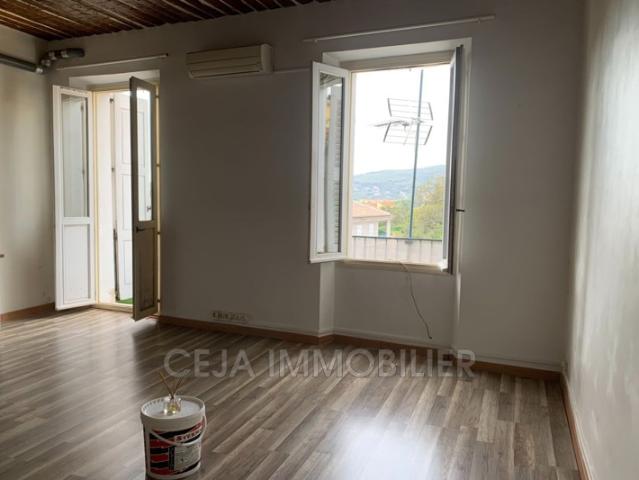 Appartement location à Arrondissement de Draguignan, Châteaudouble
