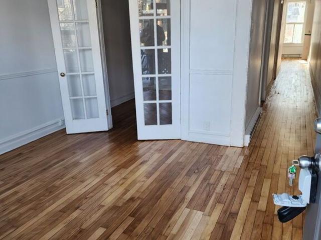 Apartment for rent in St. Leonard's, Quebec