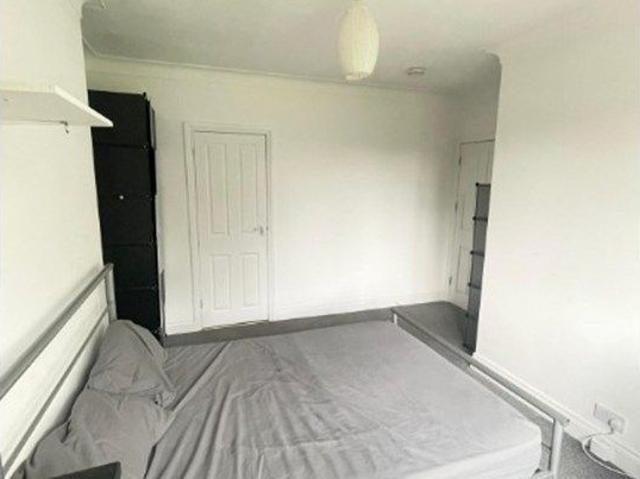 Studio for rent in Church End, Greater London