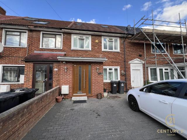 House for rent in Beavers, Greater London