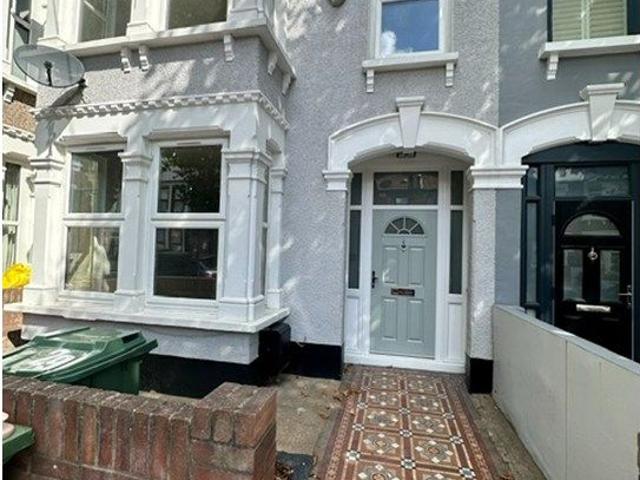 Room for rent in Upton Park, Greater London