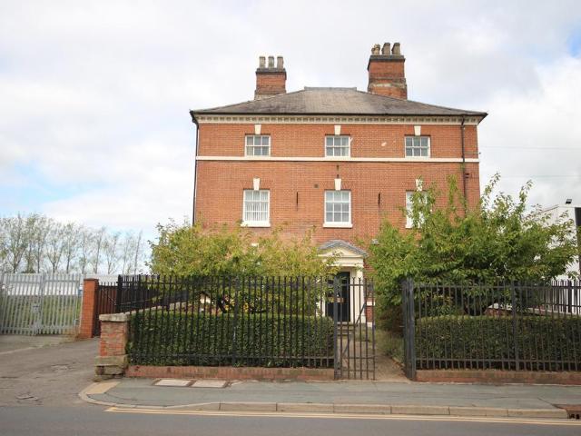 Apartment for rent in Beamhurst, Staffordshire