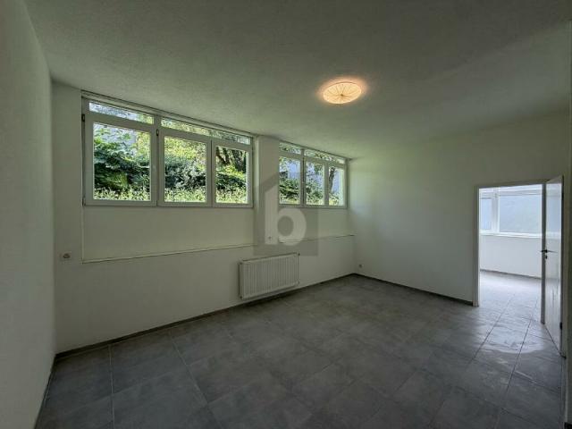 Büro mieten in Einigen, Zürich