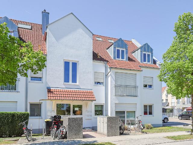 Dachgeschosswohnung kaufen in Manching, Bayern