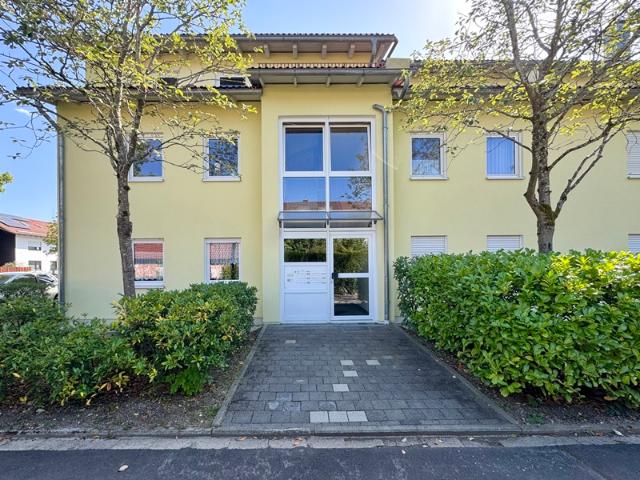 Dachgeschosswohnung kaufen in Siegertsbrunn, Höhenkirchen-Siegertsbrunn