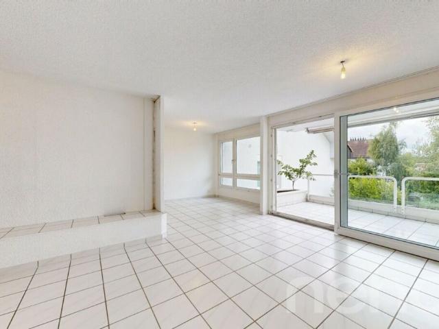 Wohnung kaufen in Oberglatt, Zürich