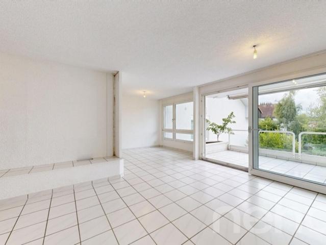 Wohnung kaufen in Oberglatt, Zürich