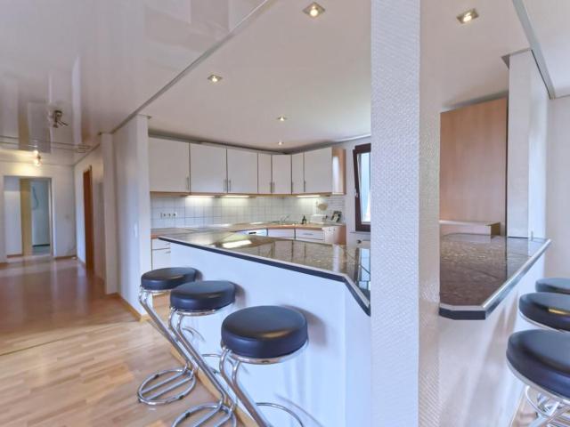 Dachgeschosswohnung kaufen in Schwarze Heide, Oberhausen