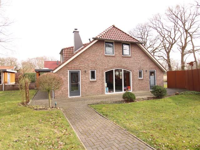 Villa kaufen in Uplengen, Niedersachsen