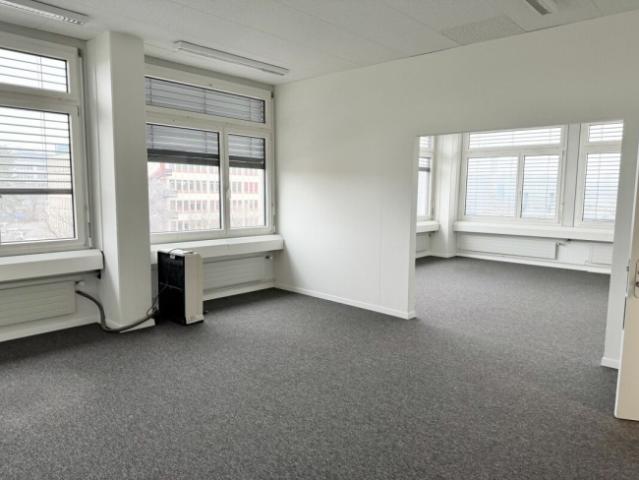 Büro mieten in Volketswil, Zürich