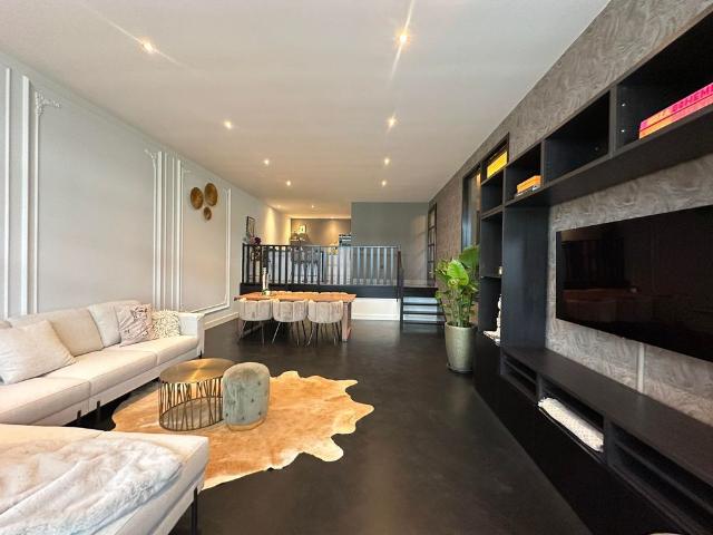 Appartement te huur in Bergen, Acht