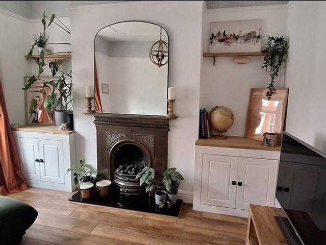 House for rent in Calderstones