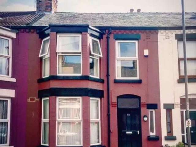 House for rent in Calderstones