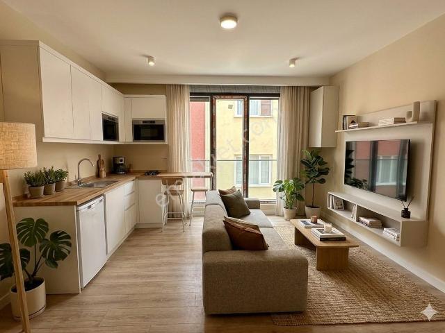 Küçükyalı, Maltepe içerisinde satılık mülk
