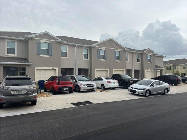 House for sale in Howey In The Hills