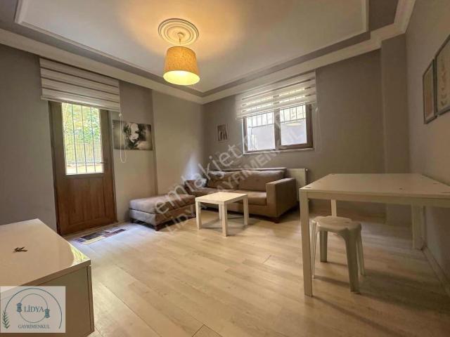Ataşehir, İstanbul içerisinde kiralık mülk