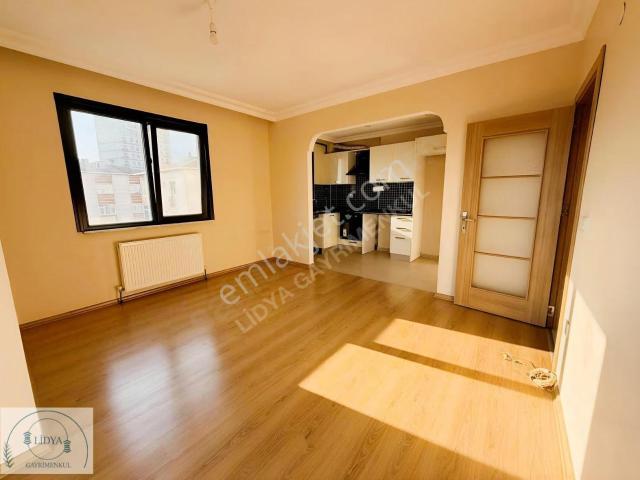 Ataşehir, İstanbul içerisinde kiralık mülk