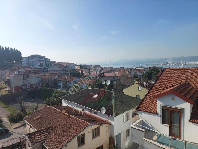 Gölcük, Kocaeli içerisinde satılık mülk