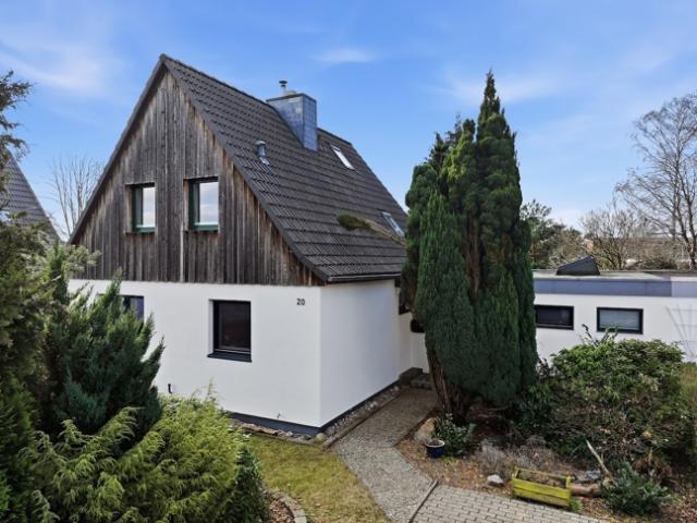 Villa kaufen in Uetersen, Schleswig-Holstein