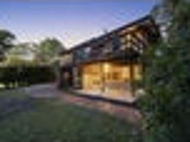 House for sale in Oratia, Oroua County