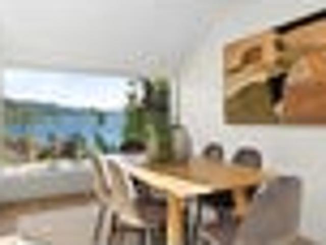 House for sale in Days Bay, Wellington