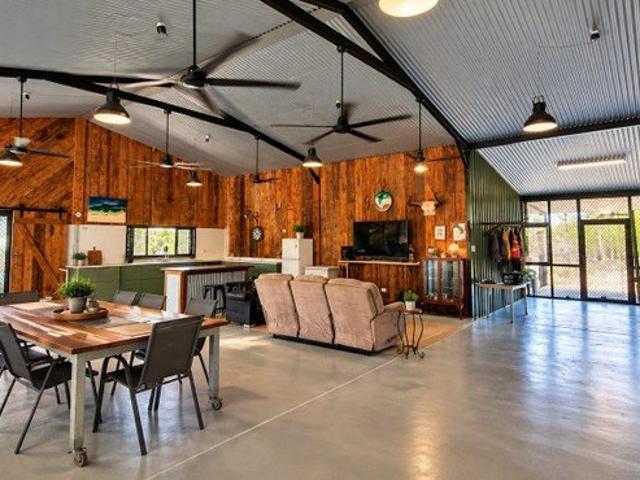 Cottage for sale in Bynoe