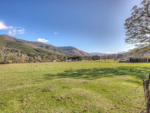 Land for sale in Wandiligong, Victoria