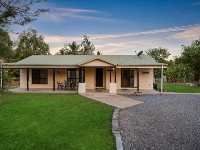 Cottage for rent in Alice River, Queensland