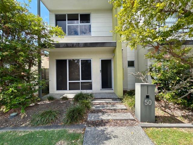 Townhouse for rent in Kings Creek, Queensland