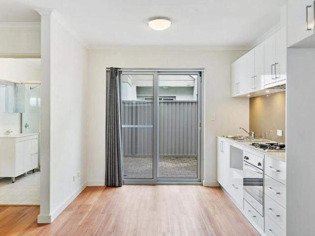 Apartment for rent in Parklands, Western Australia