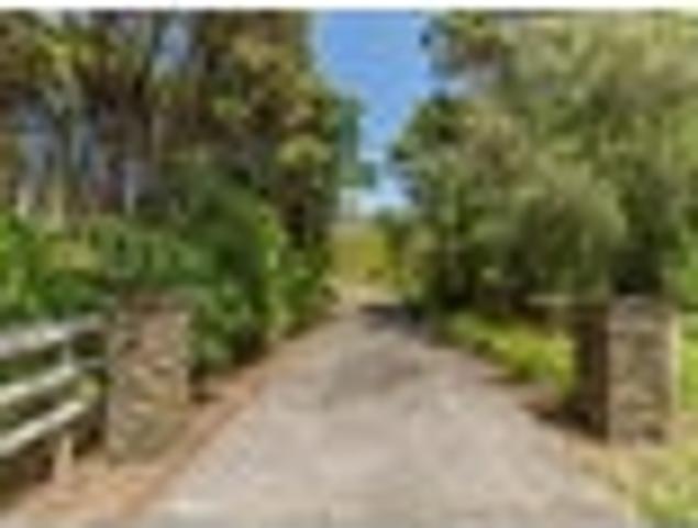 Land for sale in Oratia