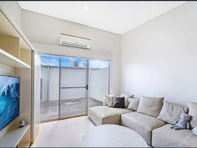 Apartment for rent in Cockburn, Western Australia