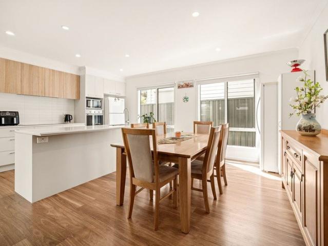 House for sale in Kaduna Park, Melbourne