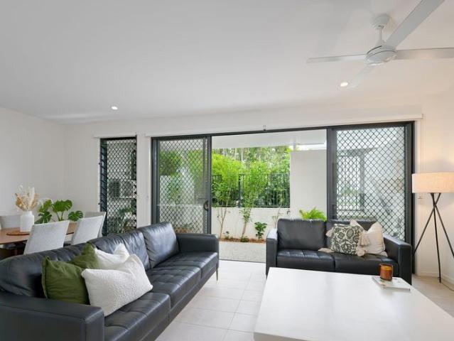 Townhouse for rent in Sippy Downs, Sunshine Coast Regional