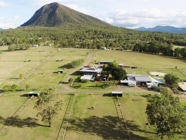 Cottage for sale in Charlwood, Queensland