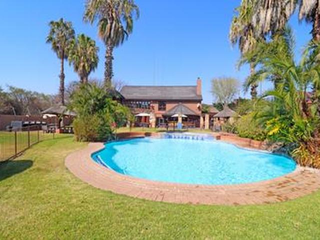 Townhouse for sale in Alexandra, Gauteng