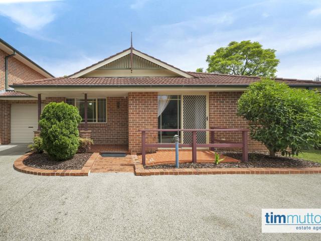 Villa for sale in Moorebank