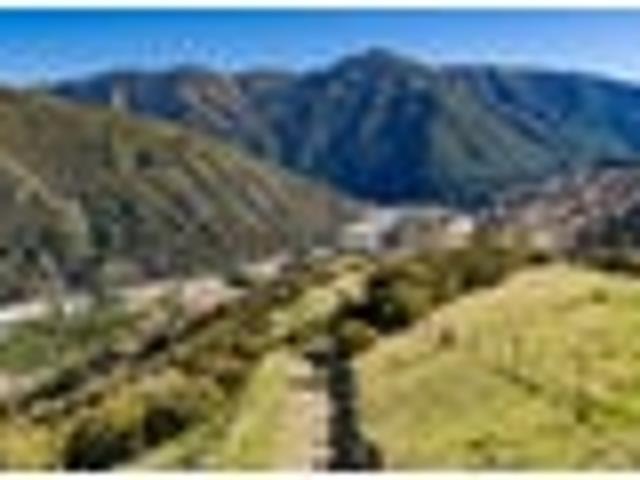 Land for sale in Marlborough