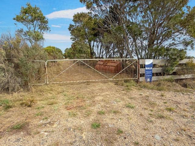 Land for sale in Ansons Bay, Tasmania